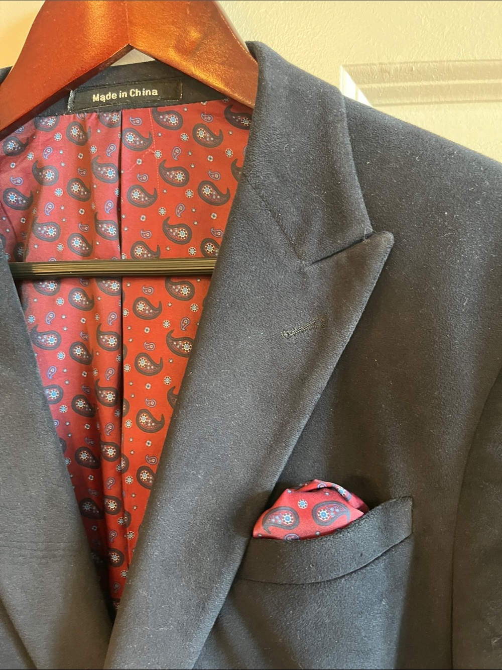 Men's Navy Velvet Two-Button Blazer with Patterned Lining - Picture 4 of 7